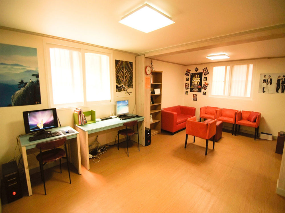 Kimchee Hongdae Guesthouse Seoul Exterior photo